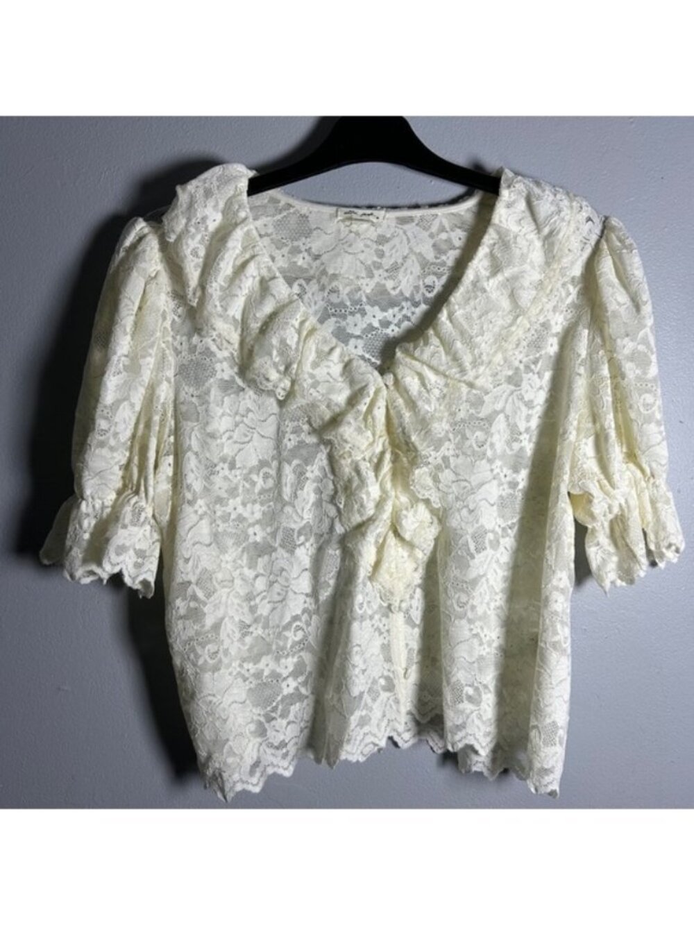 Ultra Pink Lace Bow Neck Flutter Sleeve Blouse Top Cream Ivory M